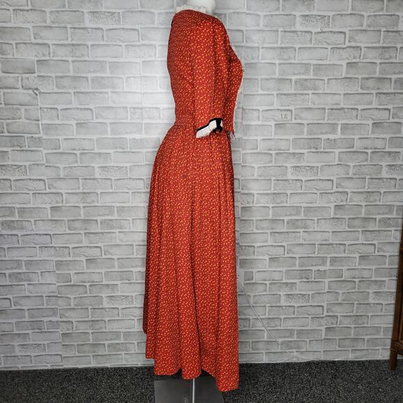 Vintage Handmade Red Floral 2 Piece Skirt Set, size Small - Picture 2 of 4